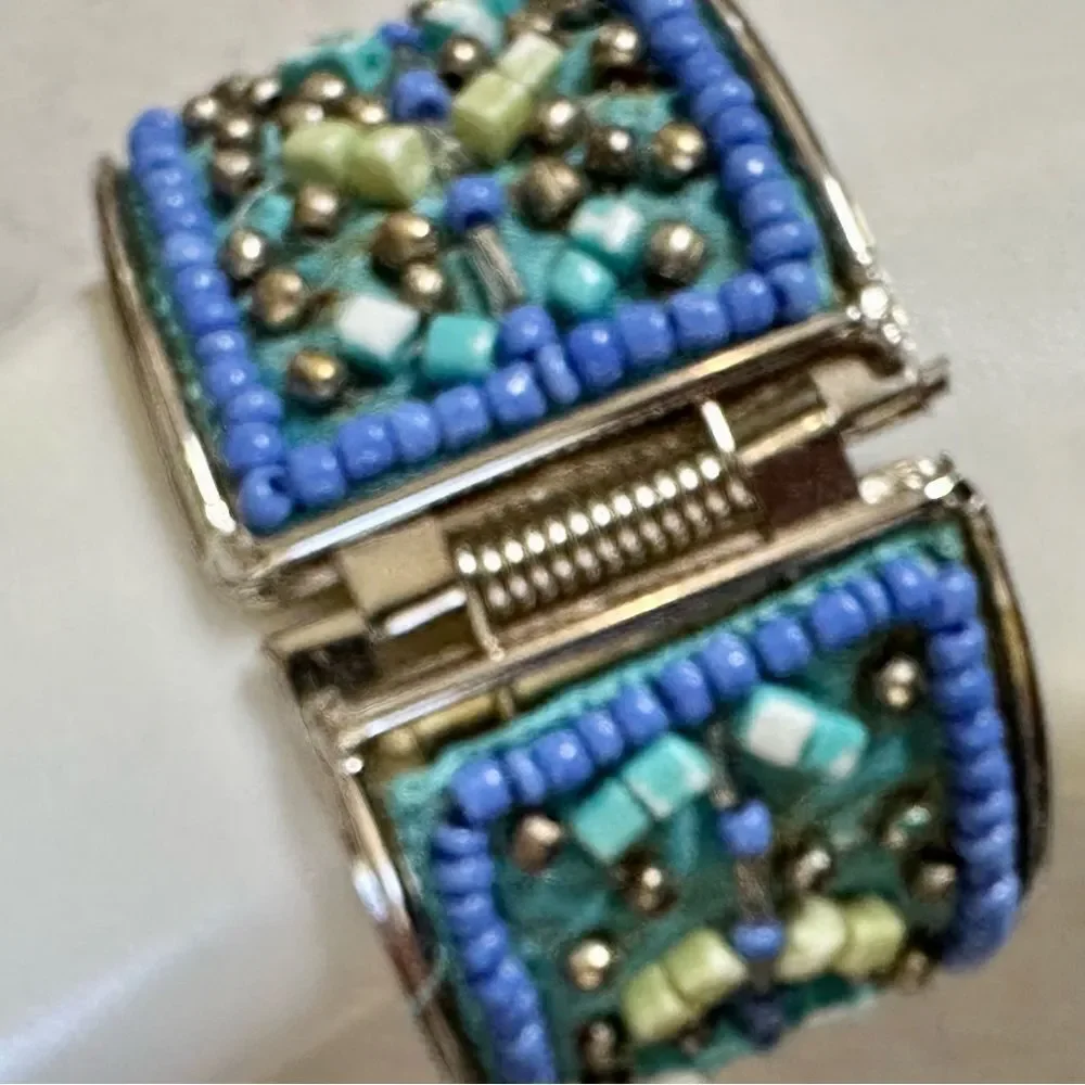 Blue beaded wide bracelet